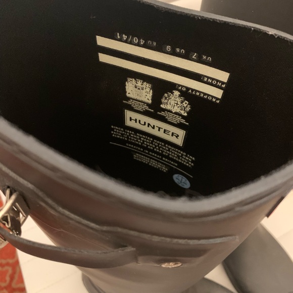 Womens Size 9 Like New Hunter Boots - Picture 3 of 3